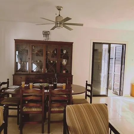 Vintage Apartment Paralimni